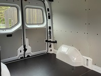 EBER138_2676617 vehicle image