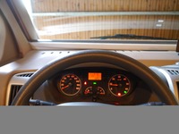 RINA4324_2917396 vehicle image