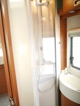 RINA4324_2917396 vehicle image