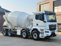 TMR8055_2868652 vehicle image