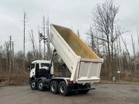 TMR8055_2868639 vehicle image