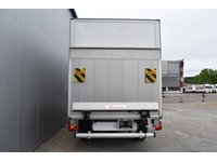 TOC1273_2920876 vehicle image