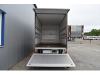 TOC1273_2920876 vehicle image