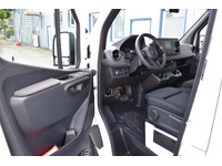 TOC1273_2668397 vehicle image