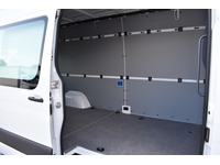 TOC1273_2668397 vehicle image