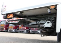 DOLD2821_2761649 vehicle image