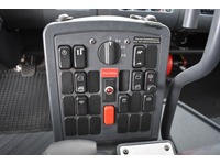 TOC1273_2920873 vehicle image