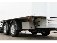 DOLD2821_2710350 vehicle image