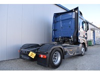 TOC1273_2838731 vehicle image