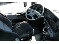 DOLD2821_2696939 vehicle image