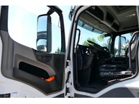 DOLD2821_2696939 vehicle image
