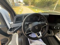 VISA147_2726724 vehicle image