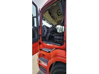 WIND191_2955844 vehicle image
