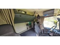 WIND191_2955844 vehicle image