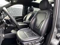 RINA4324_2917397 vehicle image