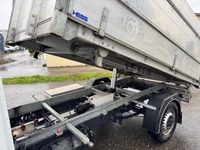 STUD177_2765252 vehicle image