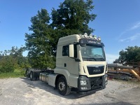 UNIK8334_2690983 vehicle image