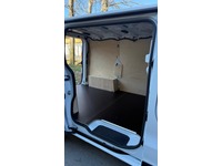 VISA147_2834863 vehicle image