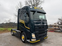 UNIK8334_2782430 vehicle image