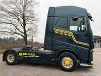 UNIK8334_2782430 vehicle image