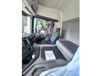 ENVE1171_2779205 vehicle image