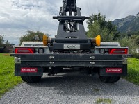 SCHU1479_2707577 vehicle image