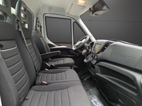 FLAA9869_2677742 vehicle image