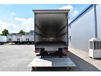 TOC1273_2961293 vehicle image