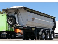 DOLD2821_2696935 vehicle image