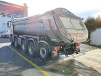 BFS260_1498297 vehicle image