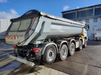 BFS260_1498297 vehicle image