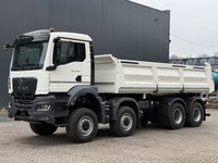 TMR8055_2868649 vehicle image