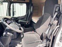 MAN126_2963751 vehicle image