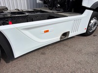 MAN126_2963751 vehicle image