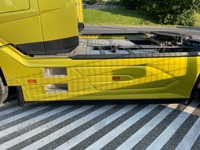 LARA4267_2818664 vehicle image