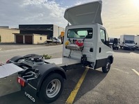 STUD177_2735059 vehicle image