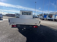 STUD177_2818997 vehicle image