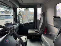 AGRO3463_2863832 vehicle image