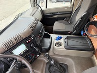 SAHT8627_3047872 vehicle image