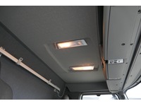 DOLD2821_2720115 vehicle image