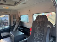 UNIK8334_2964580 vehicle image