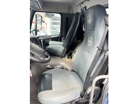 SAUR7607_2765690 vehicle image