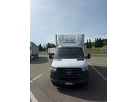 THOM6454_2942744 vehicle image
