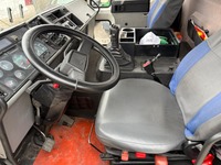 KEED2067_2791017 vehicle image