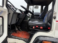 KEED2067_2791017 vehicle image