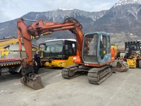 MILI9070_2891522 vehicle image