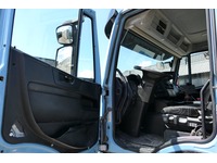 DOLD2821_2666213 vehicle image
