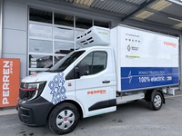 PERR4521_2917999 vehicle image
