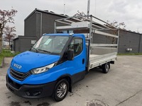 STUD177_2641327 vehicle image