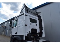 TOC1273_2981954 vehicle image